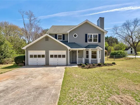 4132 Wrexham Dr, Snellville, GA 30039