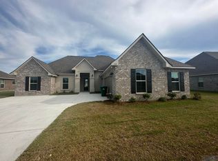 159 King George Dr, Thibodaux, LA 70301