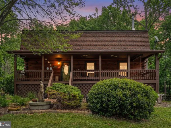 10418 Cliff Mills Rd, Marshall, VA 20115