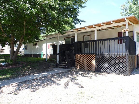 2nd image of 819 Cassie St