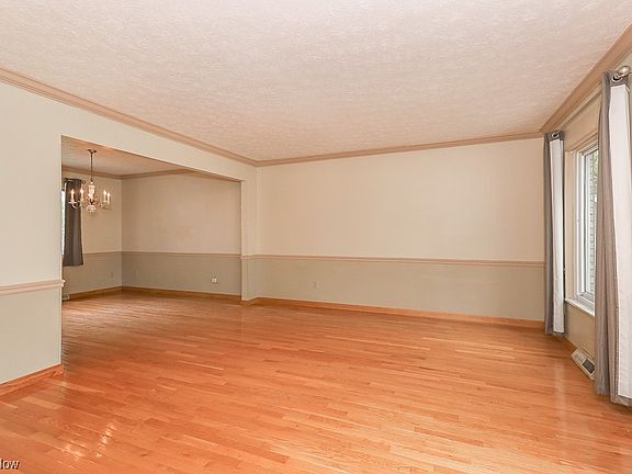 4th image of 4139 Lisa Ln