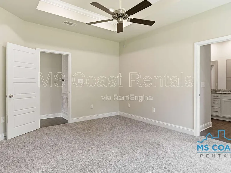 5723 Overland Dr — Photo 16