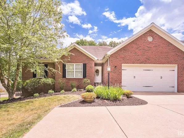 5716 Hogue Rd, Evansville, IN 47712