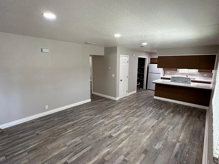 120 W Murray Ave #C — Photo 4