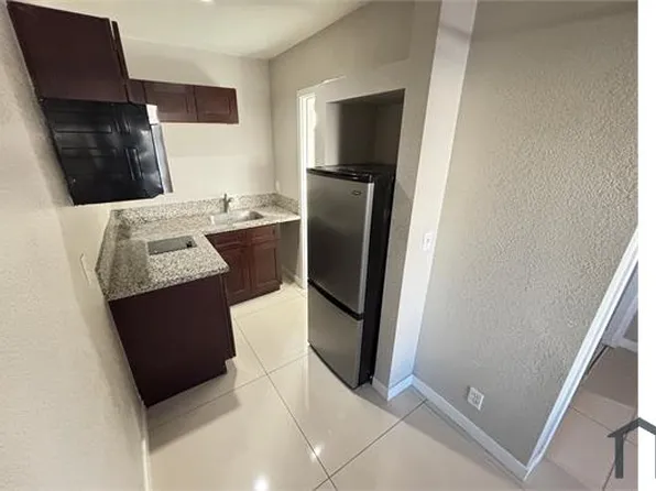 1401 E Carson Ave, Las Vegas, NV