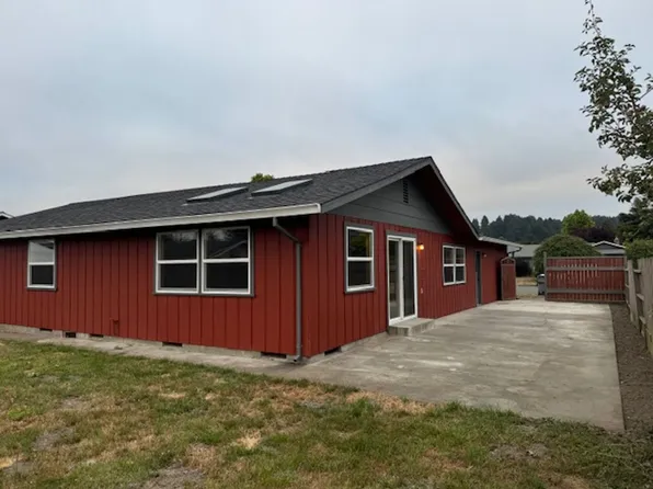 3241 Zelia Ct, Arcata, CA 95521