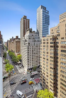 Sold by Douglas Elliman | media 22