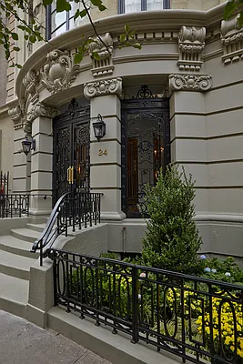 Sold by Brown Harris Stevens | media 2