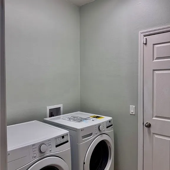 2322 SW 27th St — Photo 32