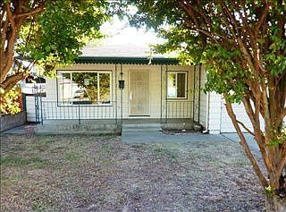 2nd image of 1636 S Sacramento St