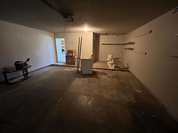 5th image of 506 Iola Ave