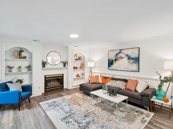 463 Summerwalk Cir #463, Chapel Hill, NC 27517