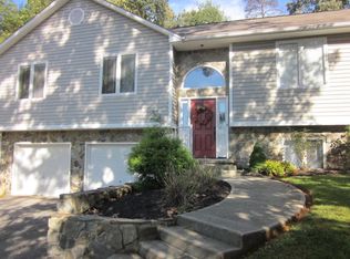 470 Knollwood Dr, Rocky Mount, VA 24151
