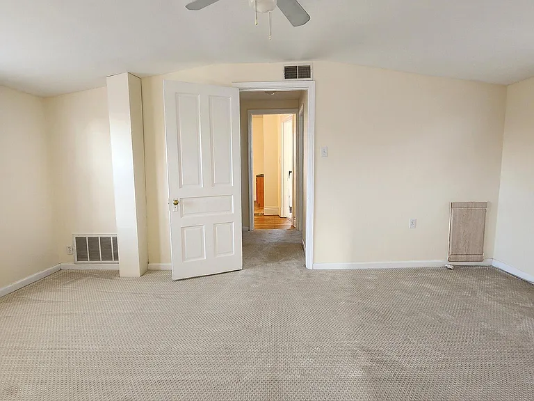 1005 Milton St #2 — Photo 10