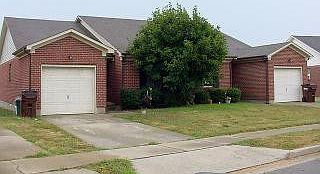1st image of 208 Woodview Dr #210