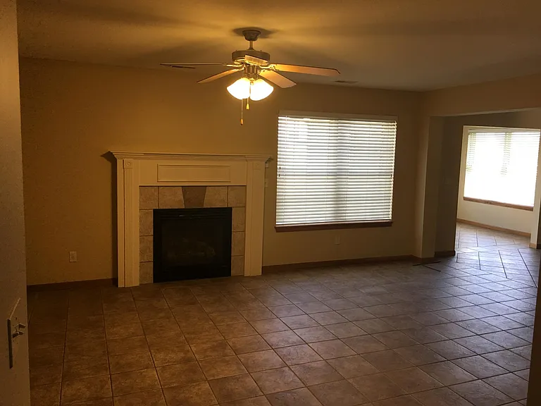 5513 Hunley Ct — Photo 7