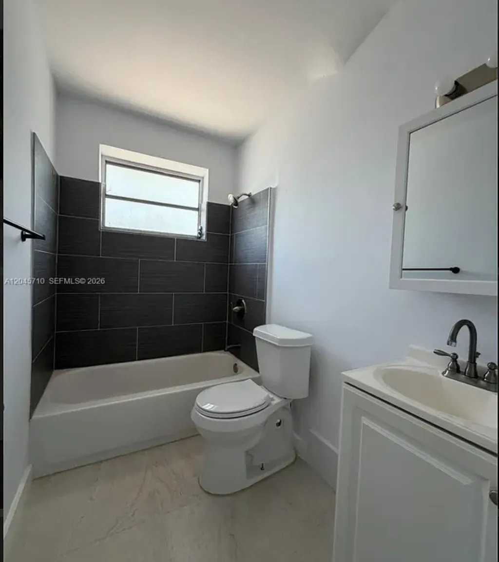 2 bed, 750 sqft, $1,100 — Photo 1
