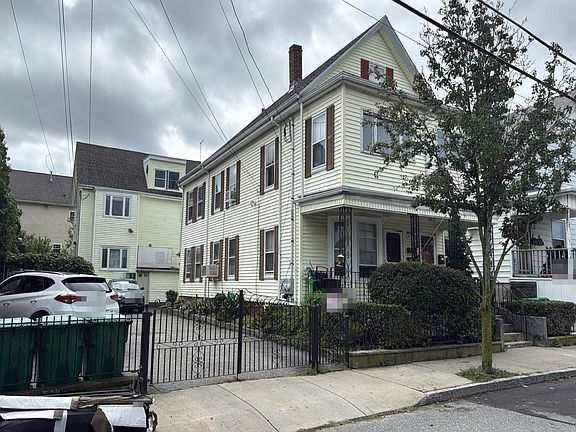 3rd image of 81-83 Myrtle St
