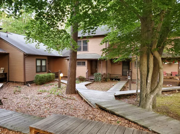 23320 Red Oak Ct, California, MD 20619
