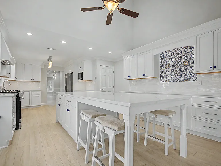 2501 Eastern Point Ct — Photo 14