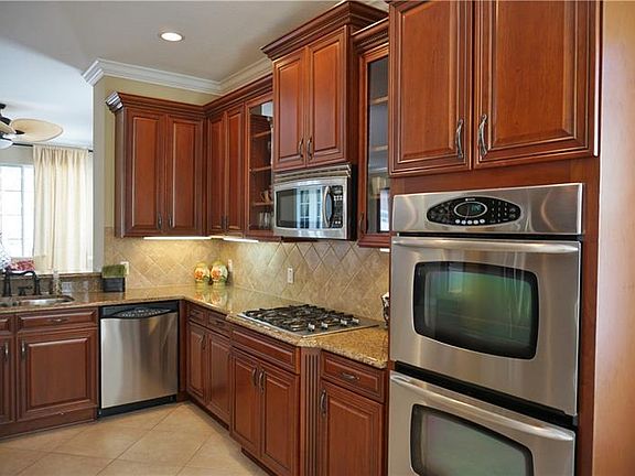 4th image of 5312 Golden Isles Dr #7