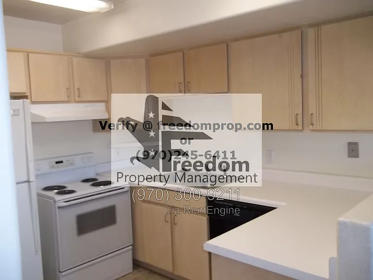 1102 Belford Ave #E — Photo 3