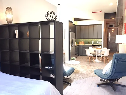 Rented by The InHouse Group | media 3