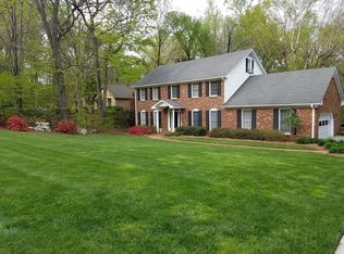 4 Lake Forest Ct, Greensboro, NC 27408