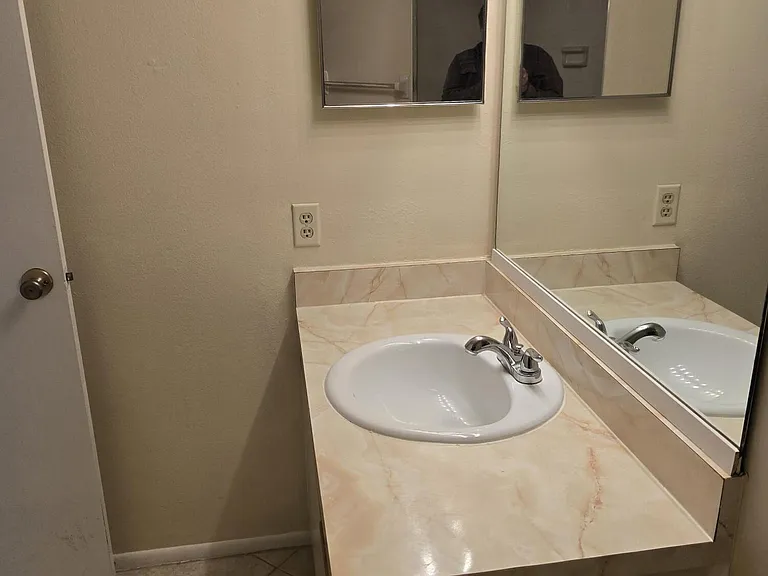 1520 SE Royal Green Cir #K203 — Photo 14