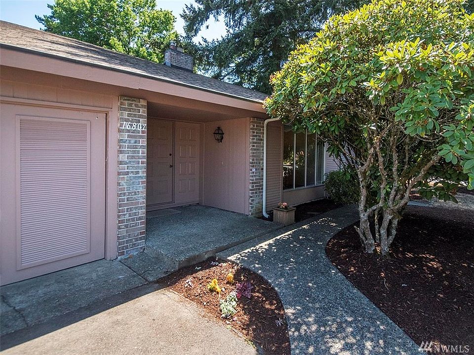 1st image of 16807 NE 19th Pl