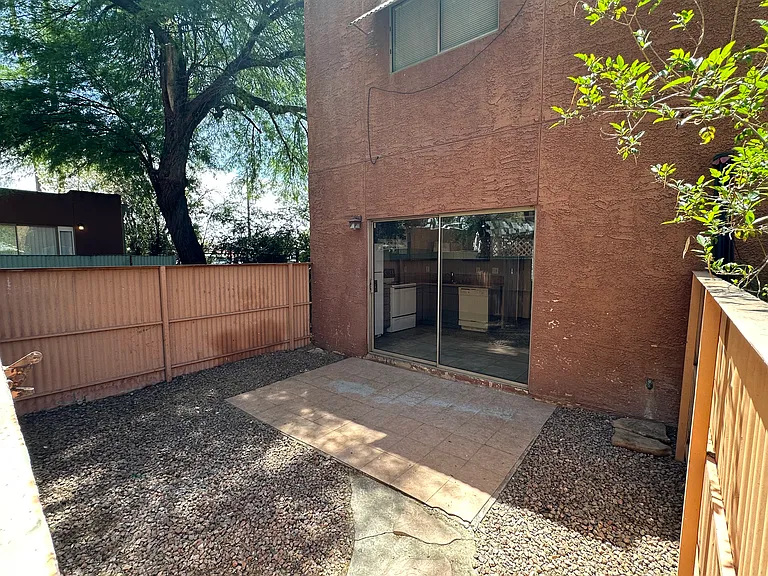 2950 N Alvernon Way #2106 — Photo 28