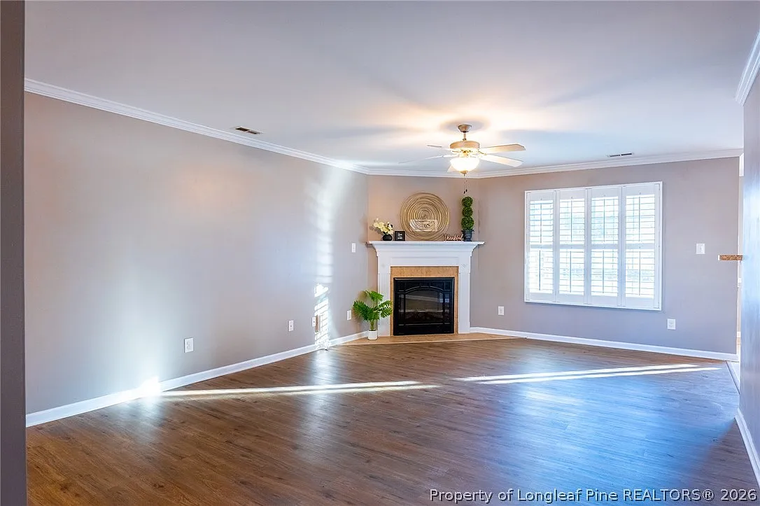 3 bed, 2.0 bath, 1651 sqft, $2,000 — Photo 2