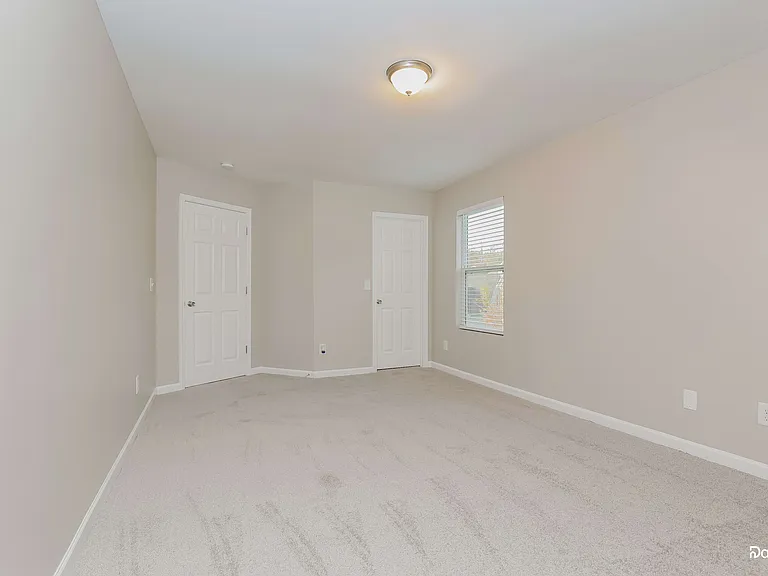 2136 Pine Glen Ct — Photo 13