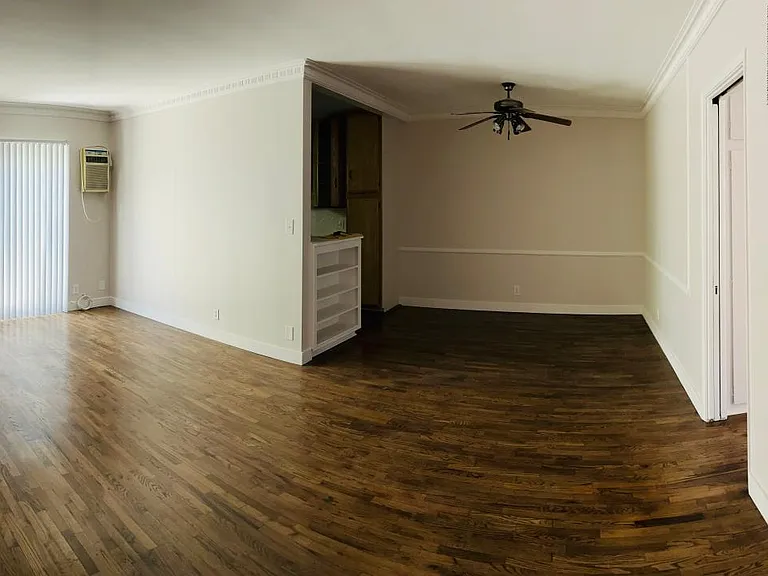 636 N Flores St #4 — Photo 2