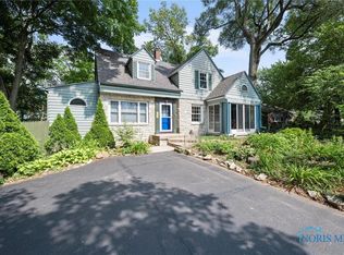 222 N Grove St, Bowling Green, OH 43402