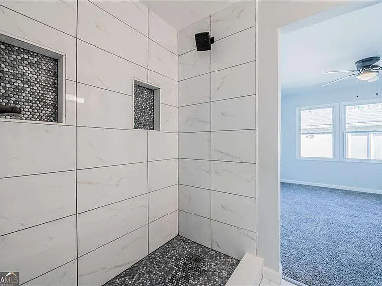 228 W Simon Ter NW — Photo 18