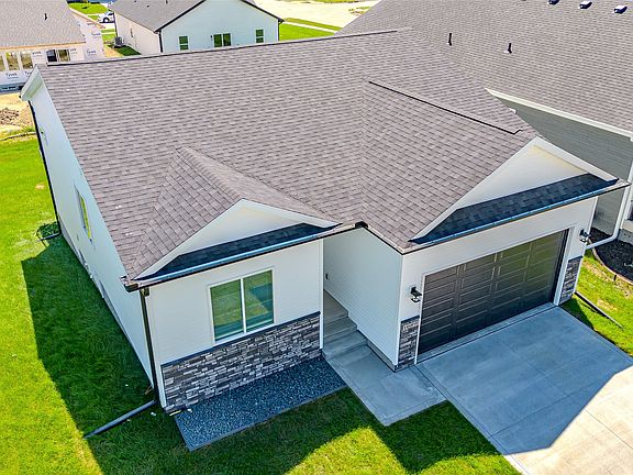 4th image of 2002 Spaulding Ln