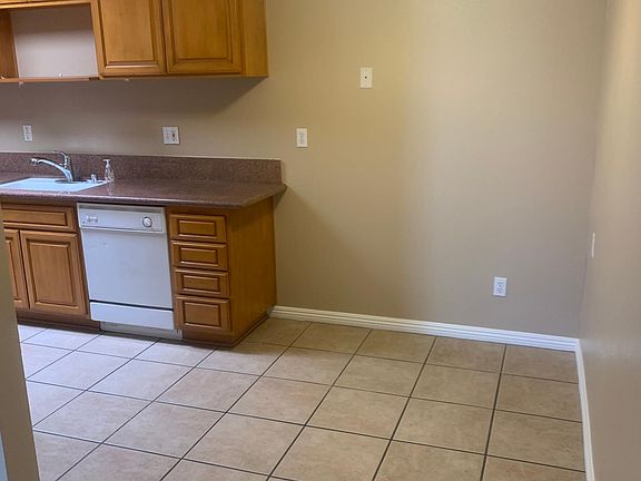 2nd image of 5261 N Barranca Ave