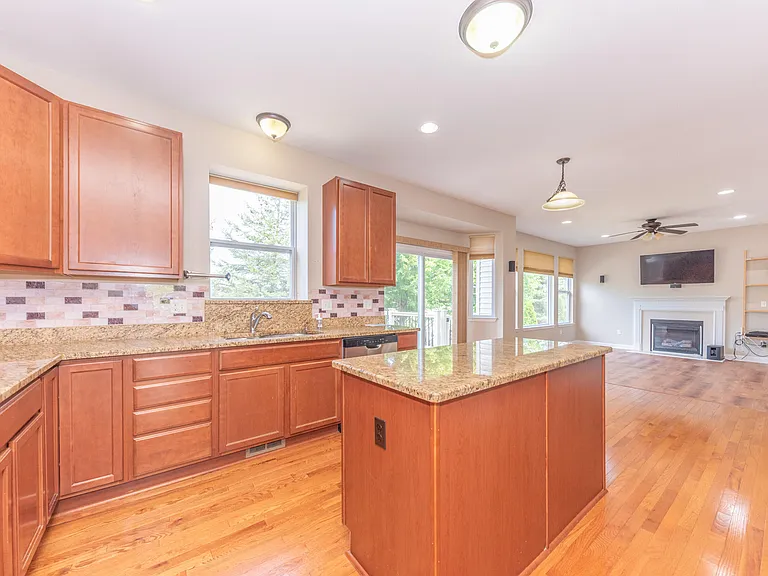 51344 E Bourne Ter — Photo 6