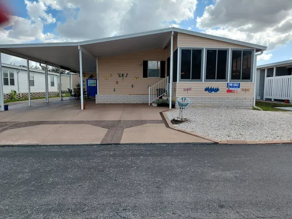 39333 Keiths Cir, Zephyrhills, FL 33542