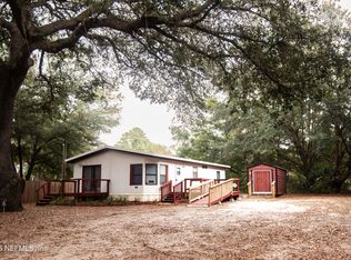 926 Annette Ave, Interlachen, FL 32148