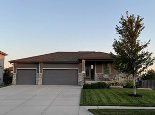 4503 Sheridan Rd, Bellevue, NE 68133
