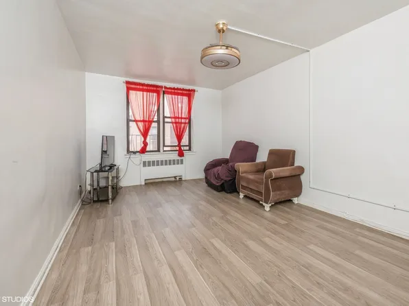 745 East 231st Street image 8 of 17