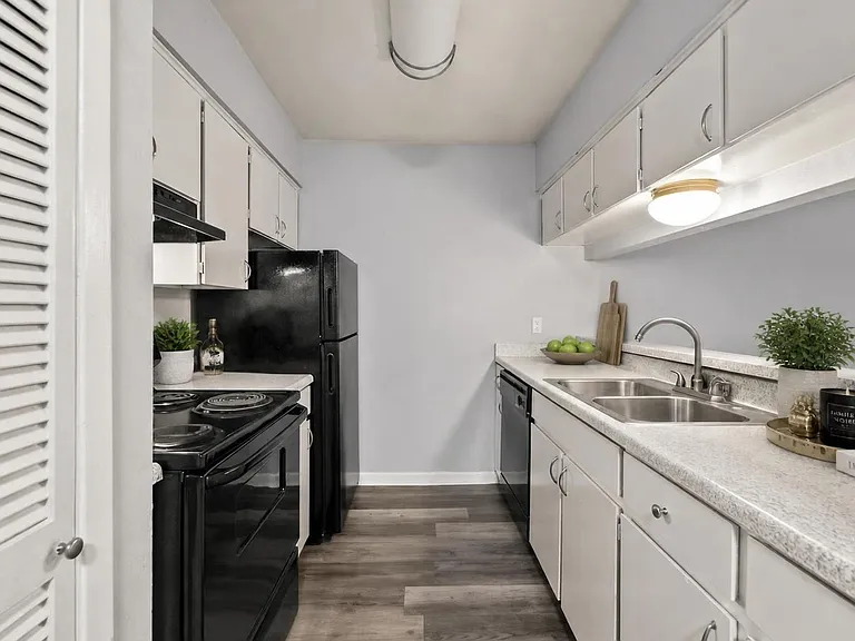 3802 E Nasa Pkwy — Photo 3