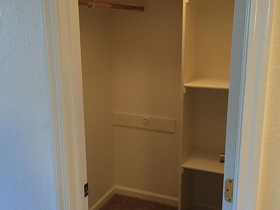 5th image of 616 Morse Ave APT 28