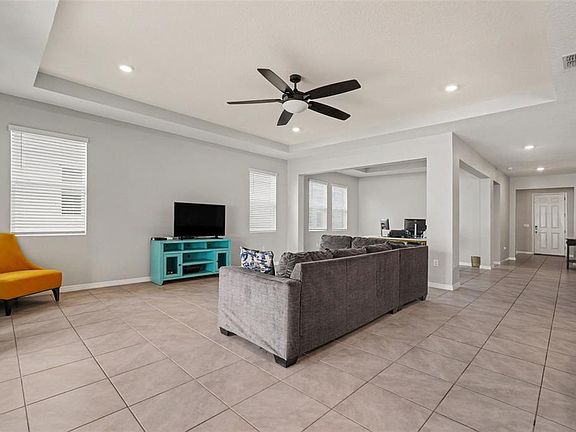 3rd image of 528 Ocean Spray Dr