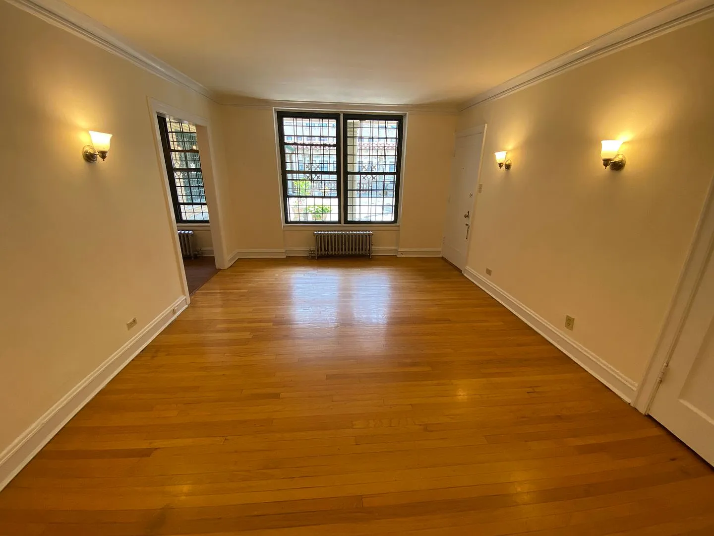 904 HINMAN — Photo 1