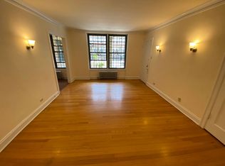 904 Hinman Ave APT 3B, Evanston, IL 60202