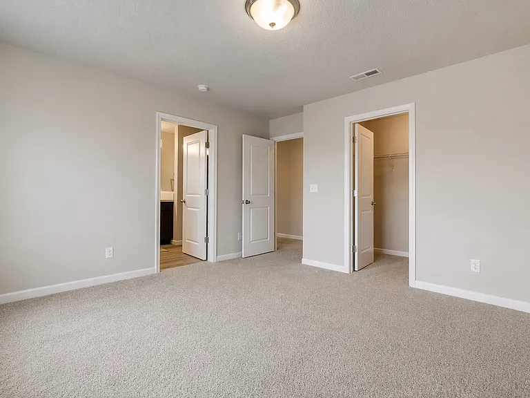 7424 NW 165th Ave — Photo 11