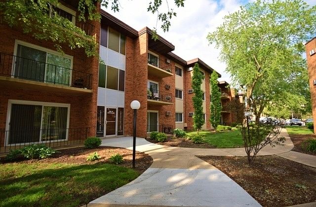 1st image of 4125 W 97th Pl APT 307